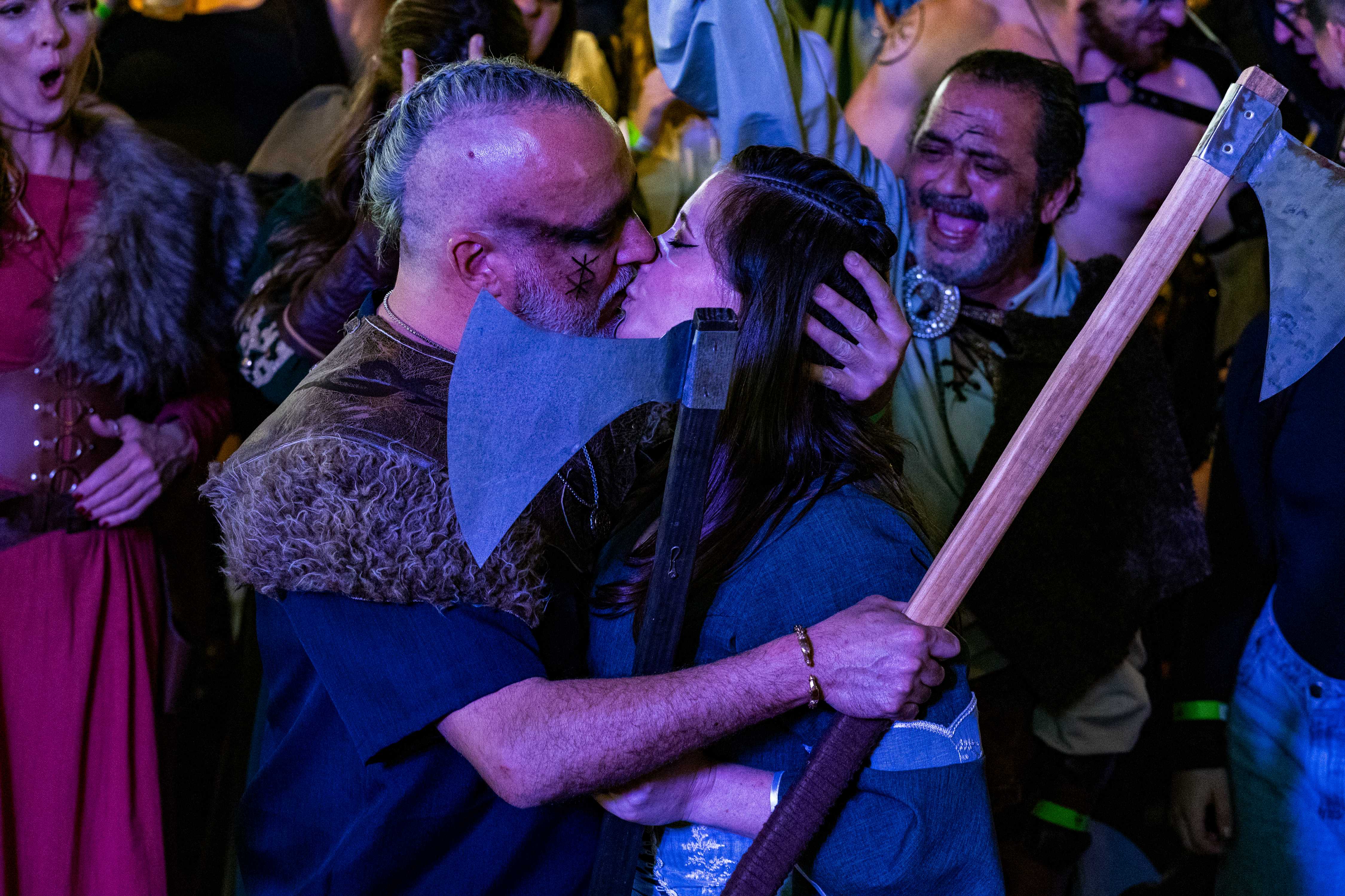 Casamento viking e romance no Festival Viking Brasil
